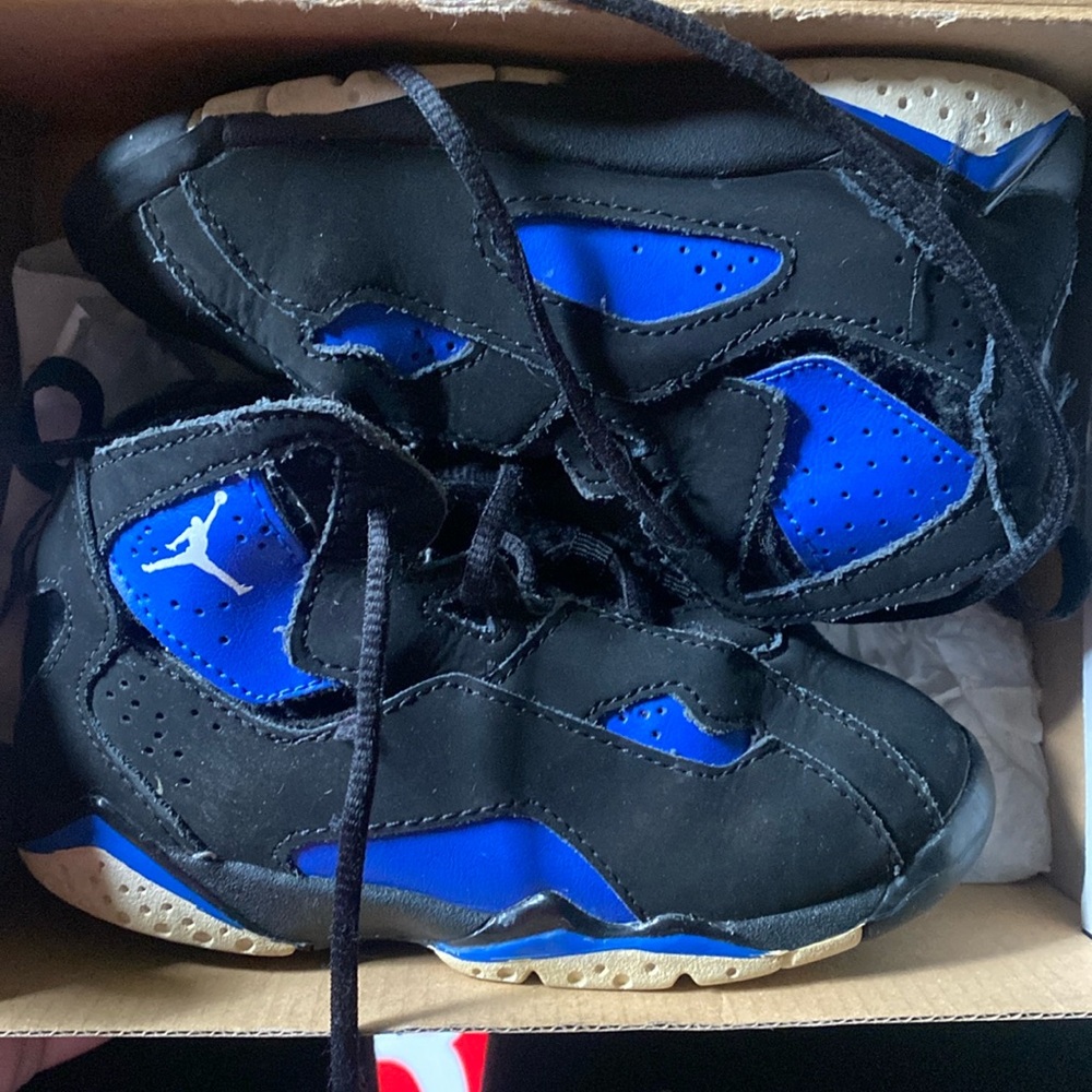 Jordan 4 Retro (TD) size 9C kids